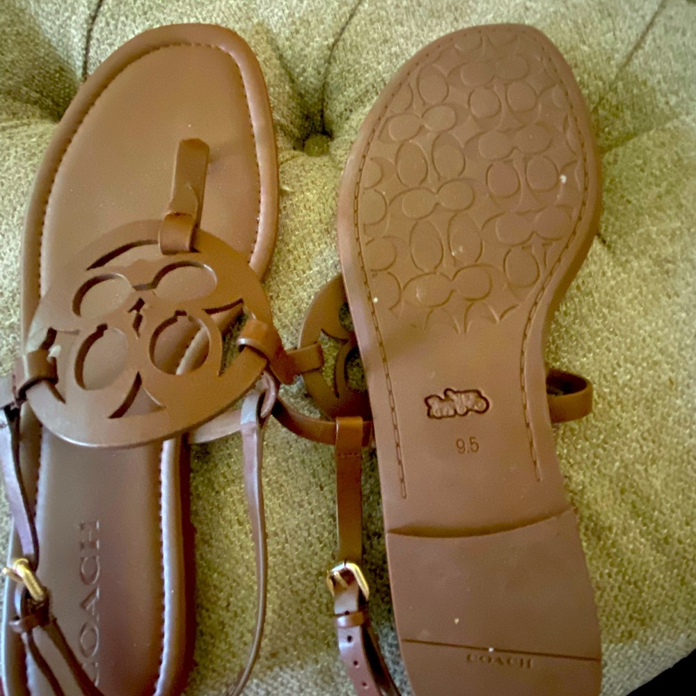 COACH Jaci sandal 91/2 Saddle brown